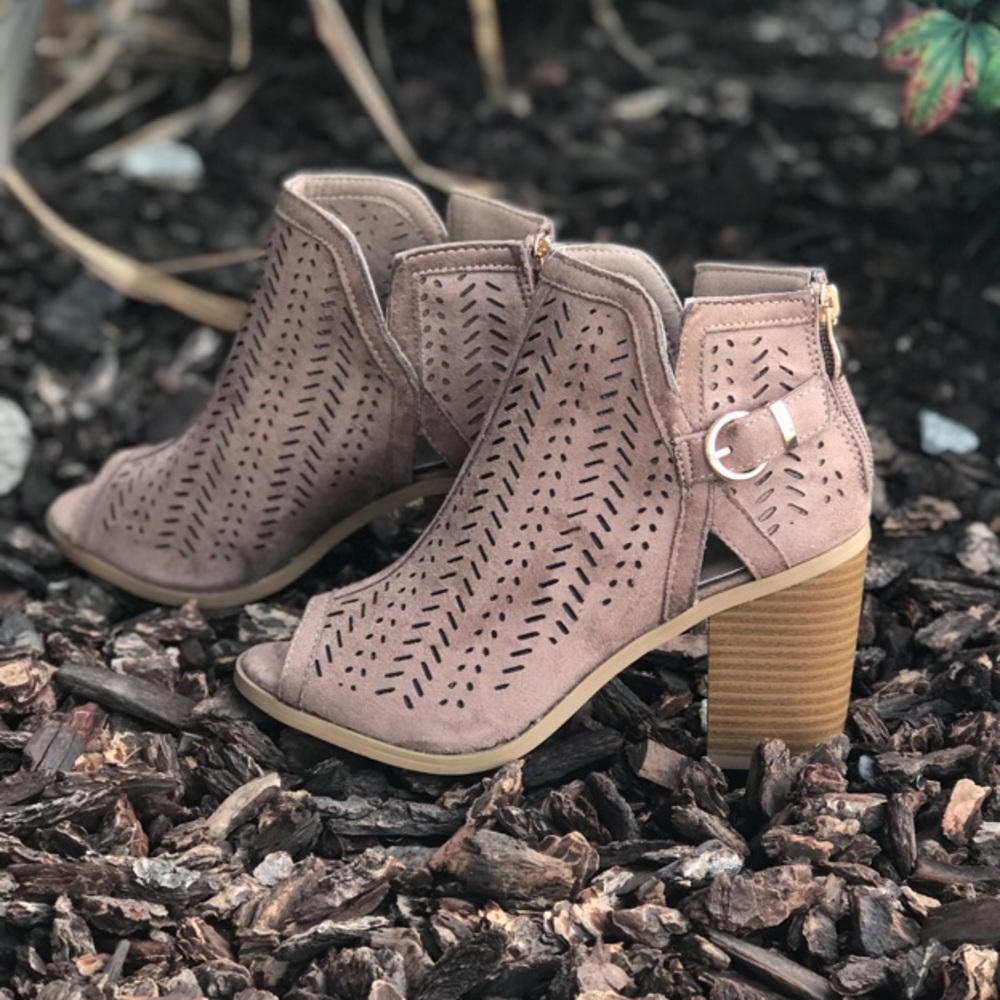 Taupe open toe buckle accent booties - Picture 2 of 7